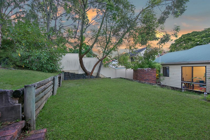 Photo - 28 Baroona Street, Rochedale South QLD 4123 - Image 12