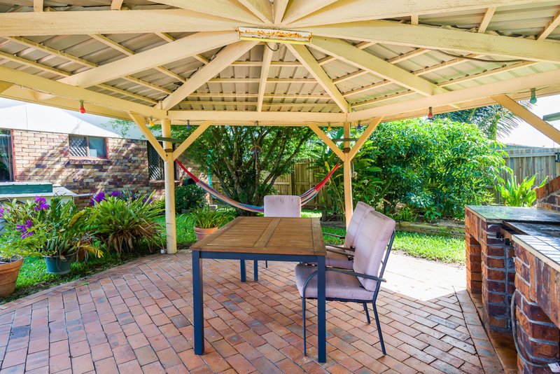 Photo - 28 Barrine Crescent, Coombabah QLD 4216 - Image 6