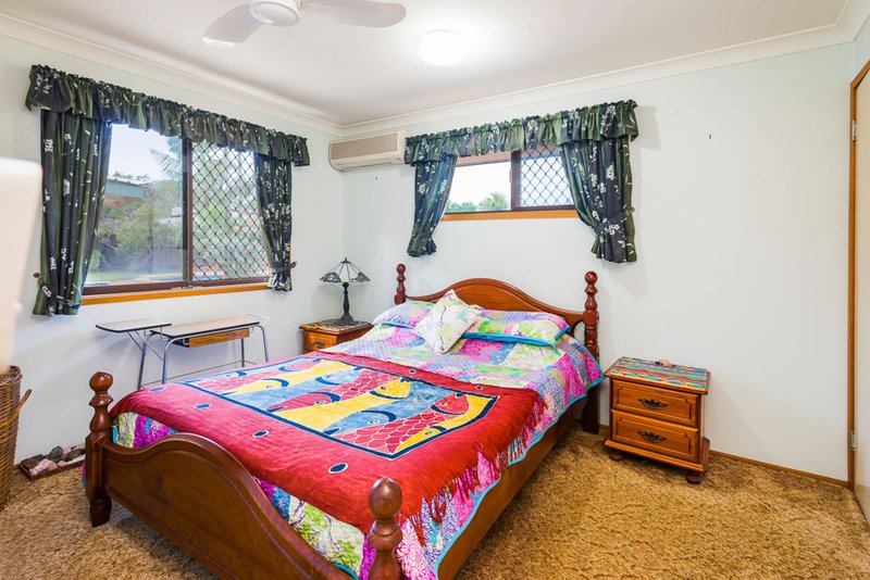 Photo - 28 Barrine Crescent, Coombabah QLD 4216 - Image 8