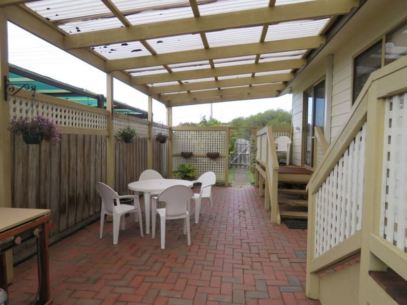 Photo - 28 Bay Road, Eagle Point VIC 3878 - Image 3