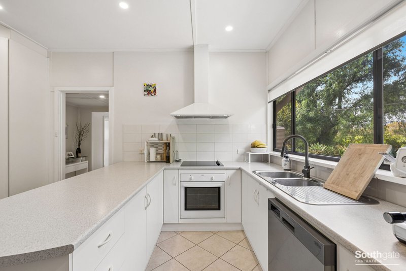 Photo - 28 Bayliss Road, Whites Valley SA 5172 - Image 5