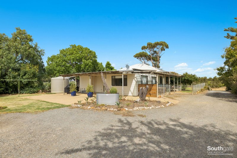 Photo - 28 Bayliss Road, Whites Valley SA 5172 - Image 10