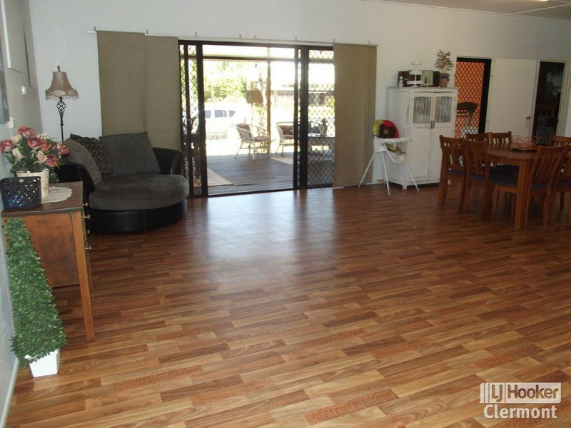 Photo - 28 Beatty Street, Clermont QLD 4721 - Image 6