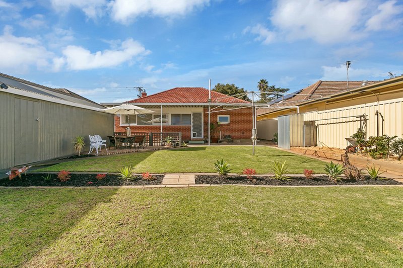 Photo - 28 Beaven Avenue, Broadview SA 5083 - Image 13