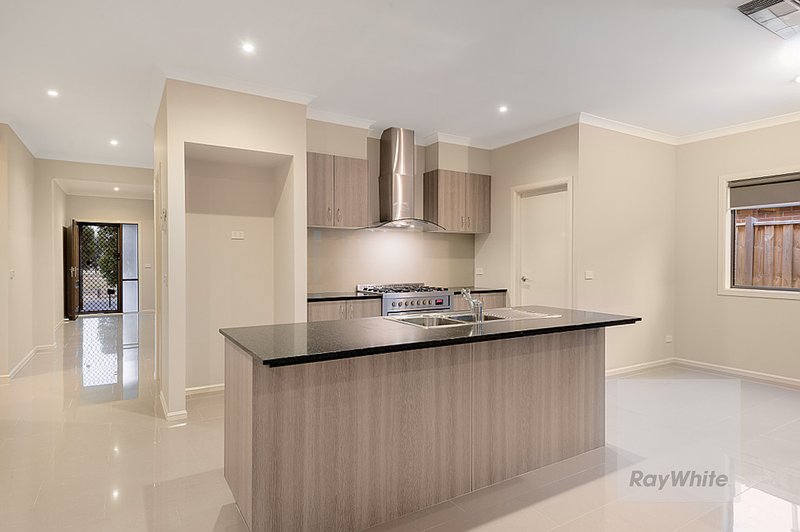 Photo - 28 Bedervale Loop, Doreen VIC 3754 - Image 2