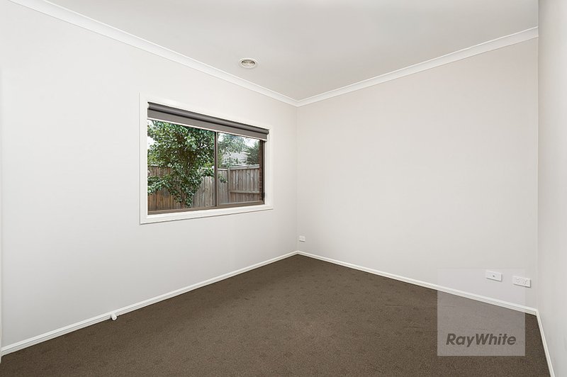 Photo - 28 Bedervale Loop, Doreen VIC 3754 - Image 6