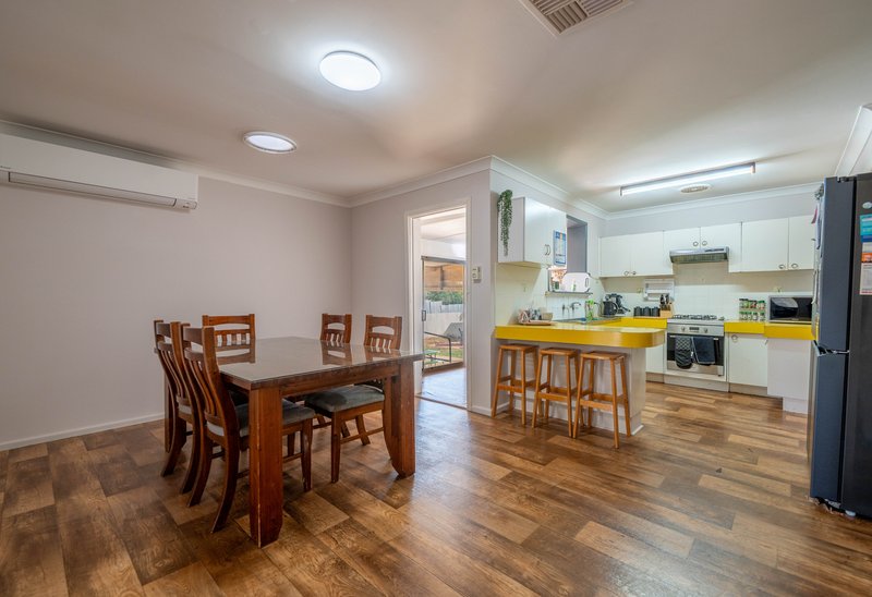 Photo - 28 Belah Street, Forbes NSW 2871 - Image 2