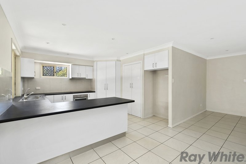 Photo - 28 Bermuda Avenue, Deception Bay QLD 4508 - Image 5