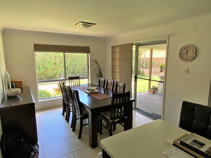 Photo - 28 Bernard Crescent, Kingaroy QLD 4610 - Image 6