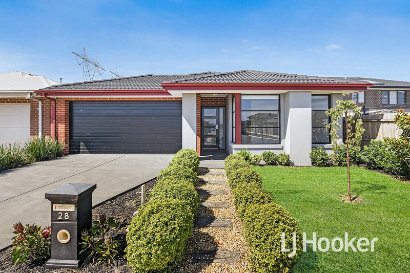 28 Bernardins Street, Clyde North VIC 3978