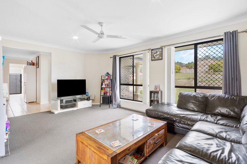 Photo - 28 Berrigan Street, Redbank Plains QLD 4301 - Image 3