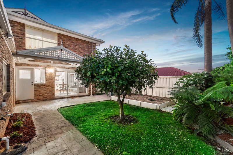 Photo - 28 Billanook Way, Chirnside Park VIC 3116 - Image 14