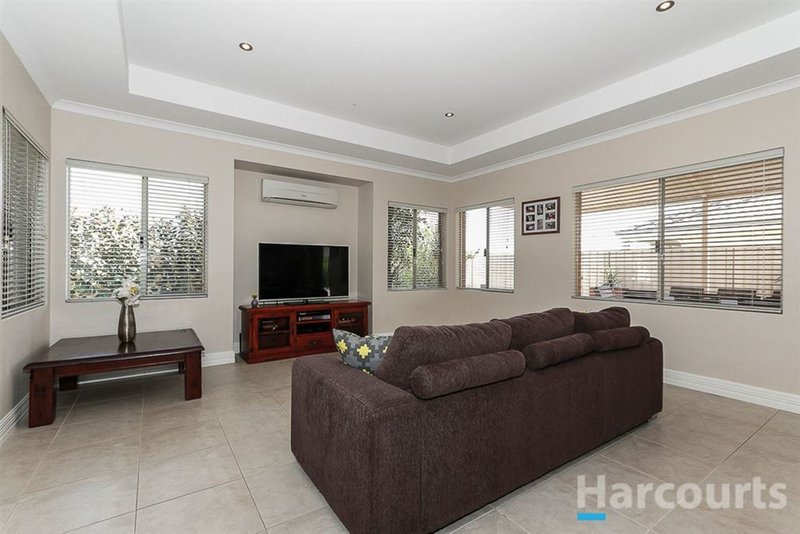 Photo - 28 Bingarra Crescent, Tapping WA 6065 - Image 11