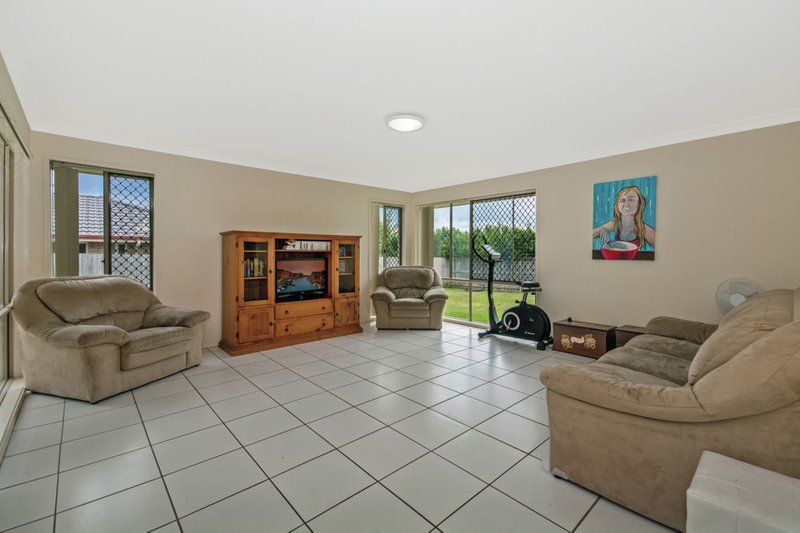 Photo - 28 Bishop Lane, Bellmere QLD 4510 - Image 3