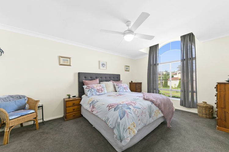 Photo - 28 Blackbutt Crescent, Greystanes NSW 2145 - Image 6