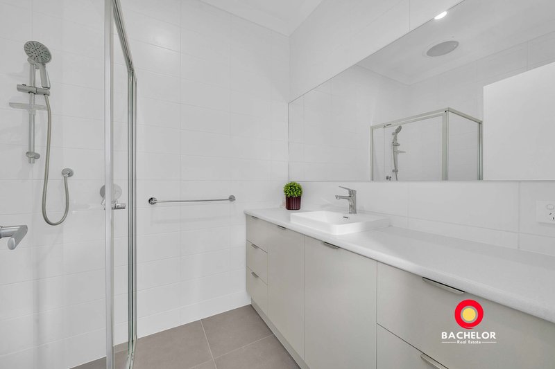Photo - 28 Boardwalk Drive, Paralowie SA 5108 - Image 5