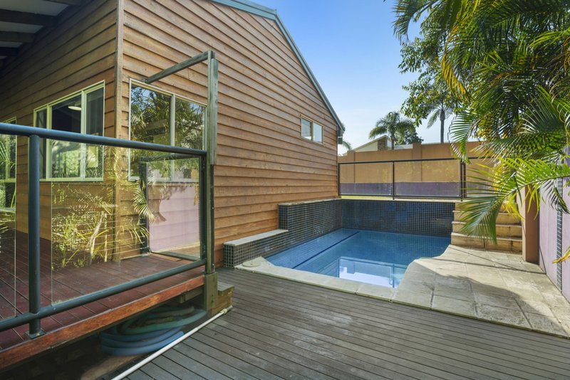 Photo - 28 Bob Barnard Drive, Tugun QLD 4224 - Image 2