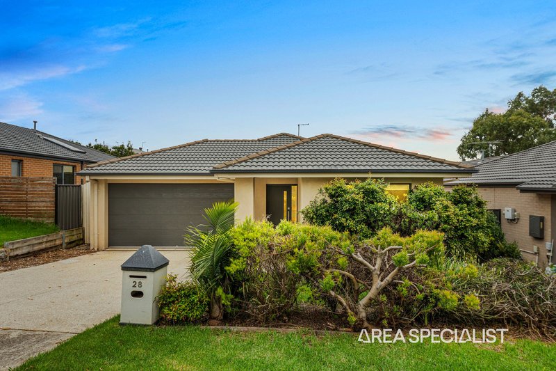 Photo - 28 Bonneville Parade, Pakenham VIC 3810 - Image 2