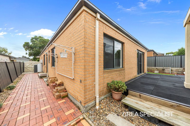 Photo - 28 Bonneville Parade, Pakenham VIC 3810 - Image 22