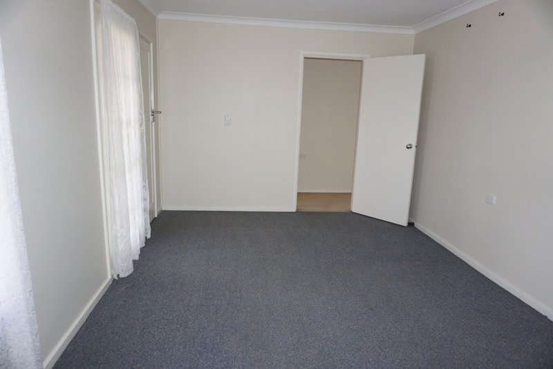 Photo - 28 Boonal Street, Singleton NSW 2330 - Image 2