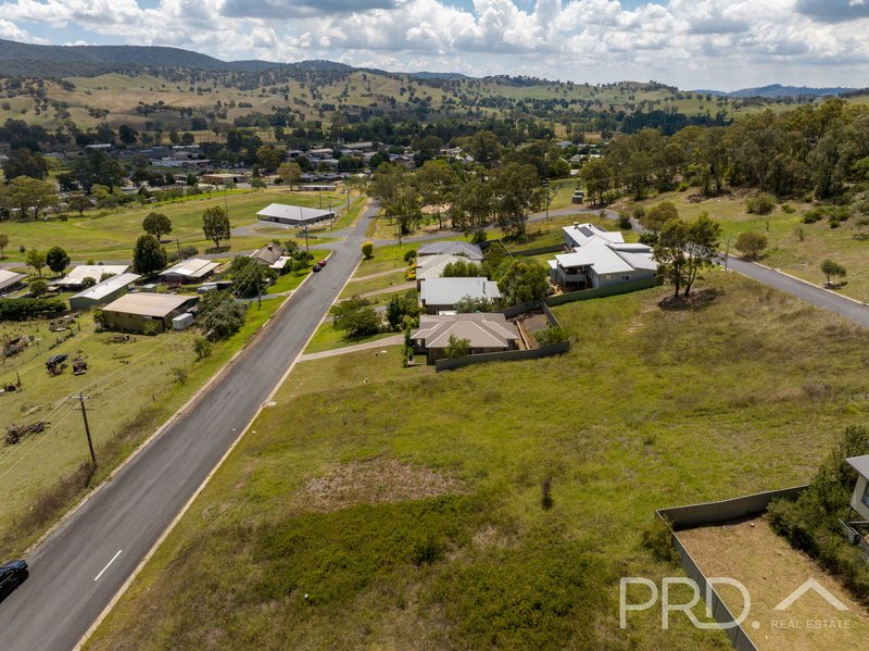 28 Booral Avenue, Tumut NSW 2720