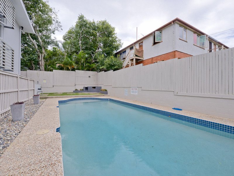 Photo - 2/8 Botany Street, Clayfield QLD 4011 - Image 6