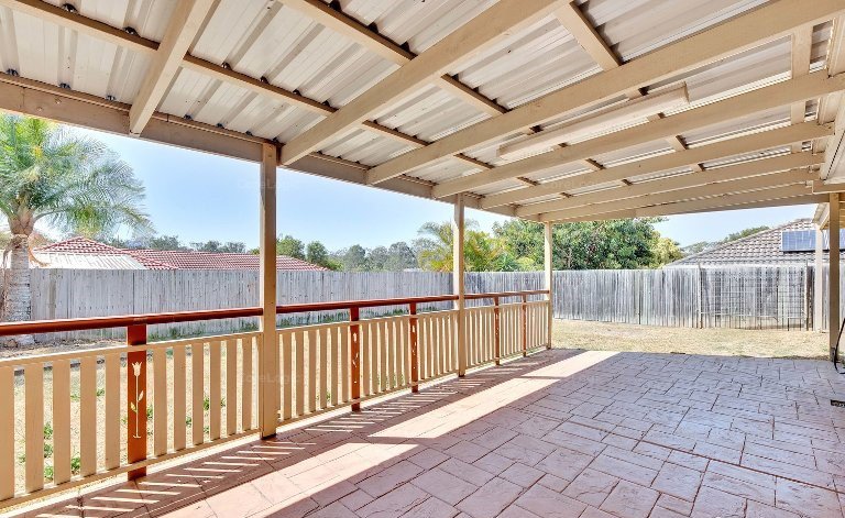 Photo - 28 Bottlebrush Drive, Regents Park QLD 4118 - Image 10