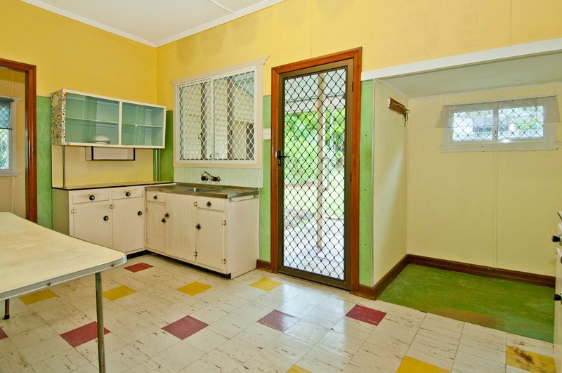 Photo - 28 Bougainville Street, Beenleigh QLD 4207 - Image 7