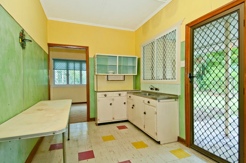 Photo - 28 Bougainville Street, Beenleigh QLD 4207 - Image 8