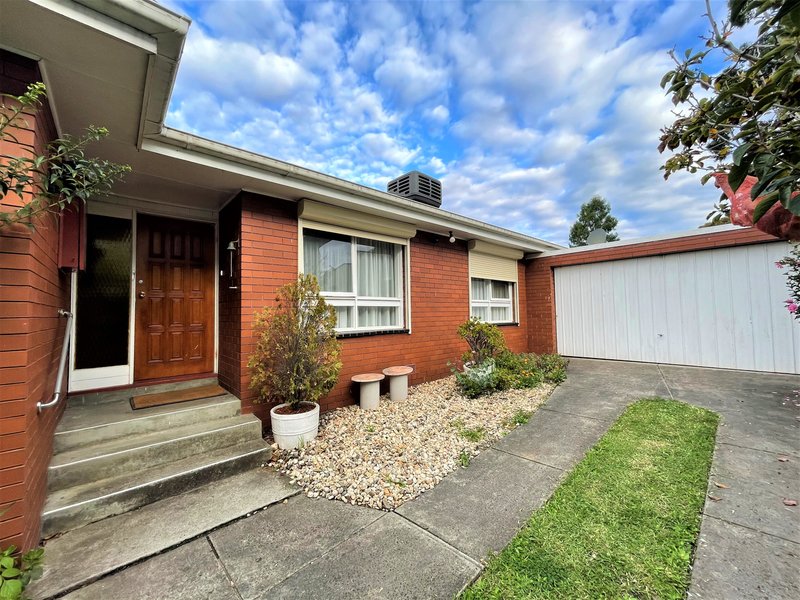 Photo - 28 Boxleigh Grove, Box Hill North VIC 3129 - Image 13