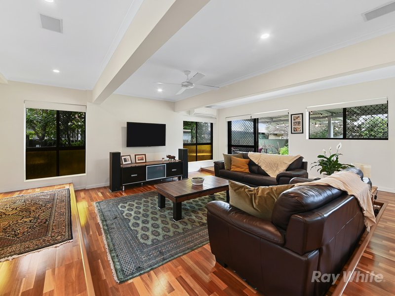 Photo - 28 Bracken Street, Bracken Ridge QLD 4017 - Image 3