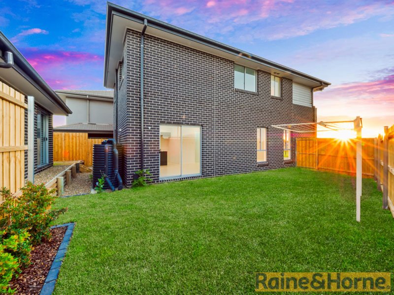 Photo - 28 Braeside Crescent, The Ponds NSW 2769 - Image 10