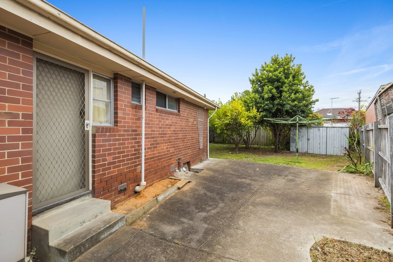 Photo - 28 Brentwood Ave , Lalor VIC 3075 - Image 10