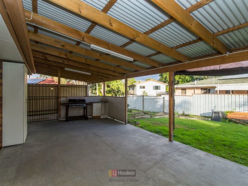 Photo - 28 Brett Avenue, Browns Plains QLD 4118 - Image 2