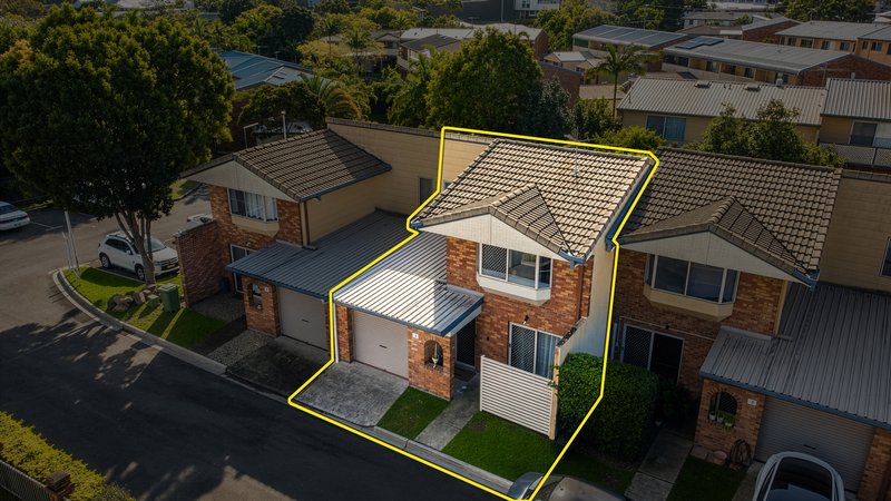 Photo - 2/8 Briggs Road, Springwood QLD 4127 - Image 2