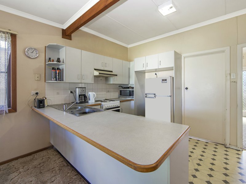 Photo - 28 Britannia Street, Umina Beach NSW 2257 - Image 11