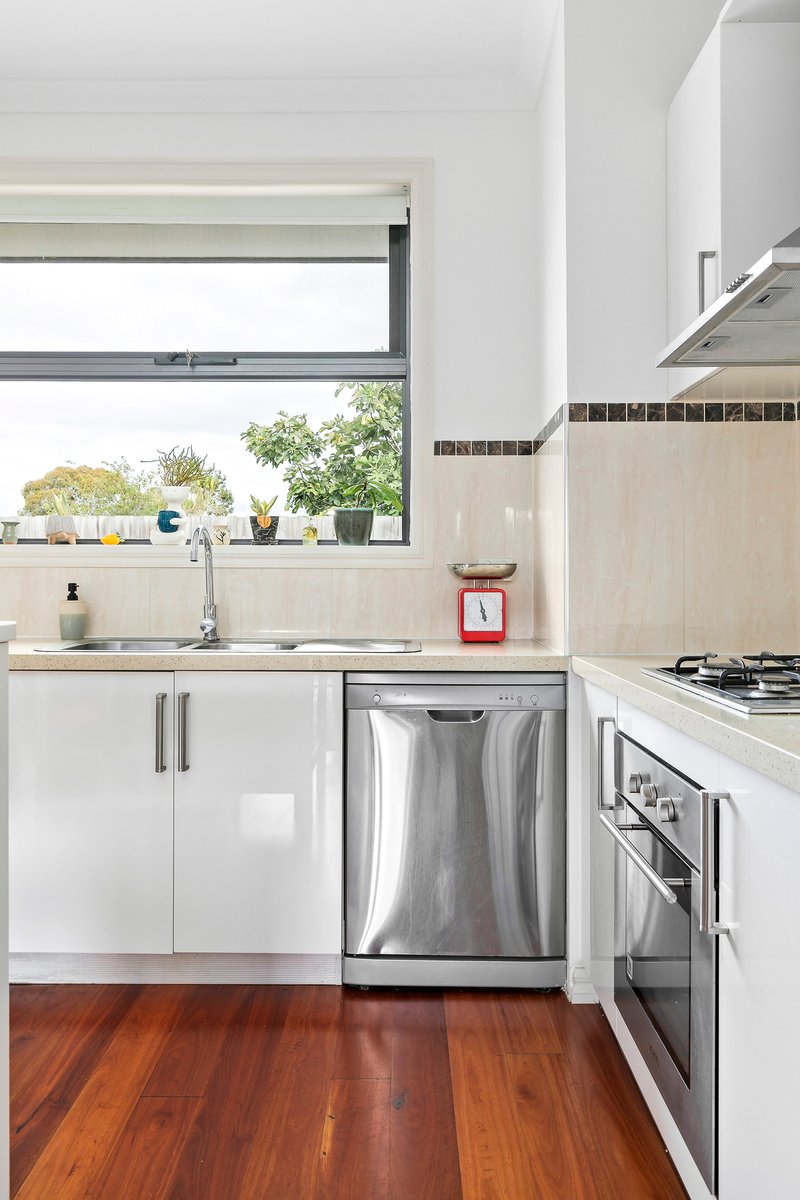 Photo - 2/8 Bruce Street, Fawkner VIC 3060 - Image 5