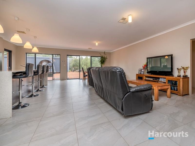 Photo - 28 Buckthorn Drive, Lower Chittering WA 6084 - Image 9