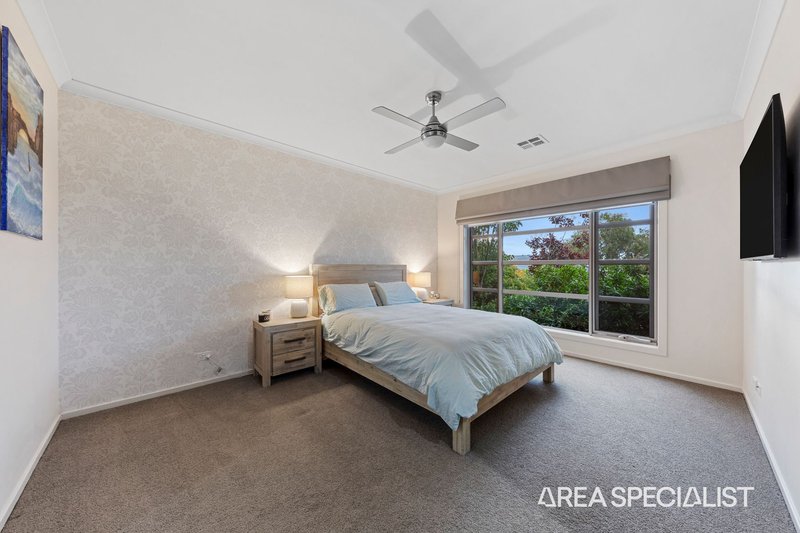 Photo - 28 Bunyip Drive, Drouin VIC 3818 - Image 9