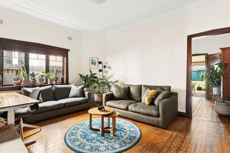 Photo - 28 Burfitt Street, Leichhardt NSW 2040 - Image 3