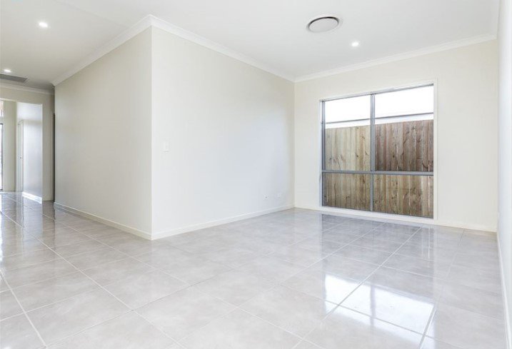 Photo - 28 Burkitt Street, Mango Hill QLD 4509 - Image 5