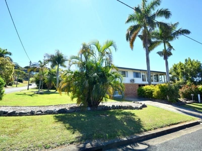 Photo - 28 Burston St , North Mackay QLD 4740 - Image 2