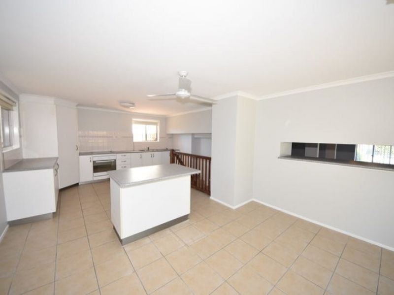 Photo - 28 Burston St , North Mackay QLD 4740 - Image 8