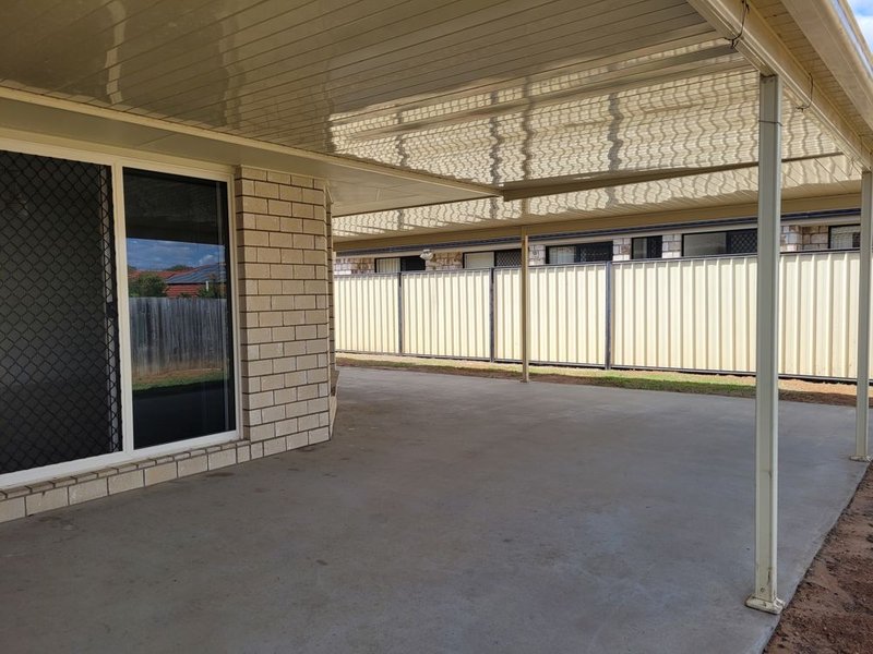 Photo - 28 Burswood Close, Wulkuraka QLD 4305 - Image 20