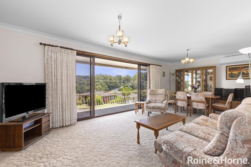 Photo - 28 Bushland Avenue, Mollymook Beach NSW 2539 - Image 5