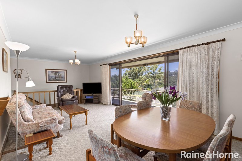 Photo - 28 Bushland Avenue, Mollymook Beach NSW 2539 - Image 6