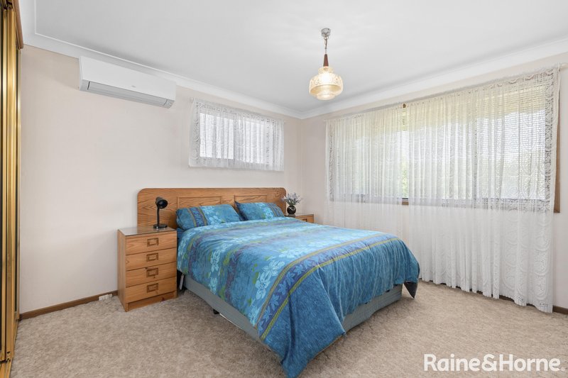 Photo - 28 Bushland Avenue, Mollymook Beach NSW 2539 - Image 11