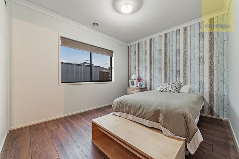 Photo - 28 Cable Circuit, Craigieburn VIC 3064 - Image 11