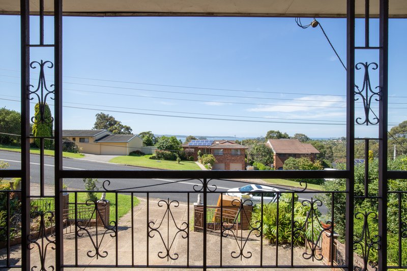 Photo - 28 Calga Crescent, Catalina NSW 2536 - Image 2