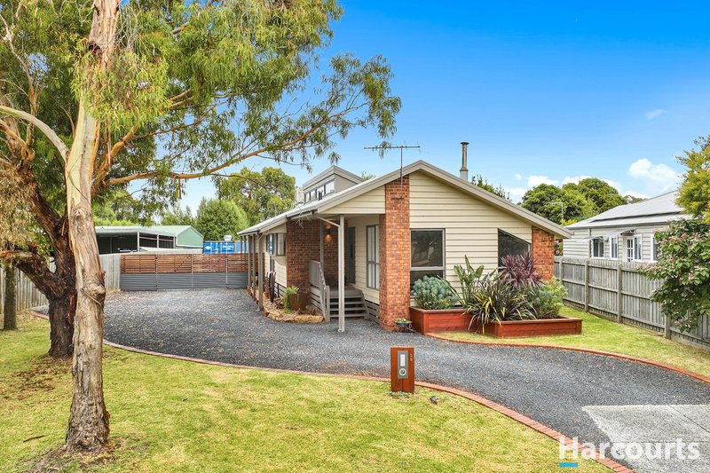 Photo - 28 Cambridge Street, Lang Lang VIC 3984 - Image 2